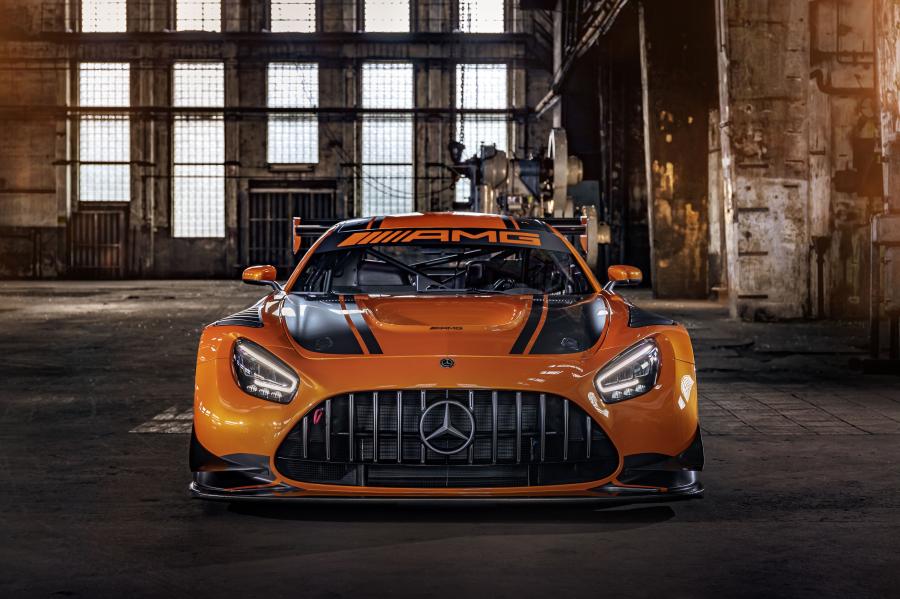  Mercedes-AMG GT3 (C190) 2019 года  (фото 7 из 12)